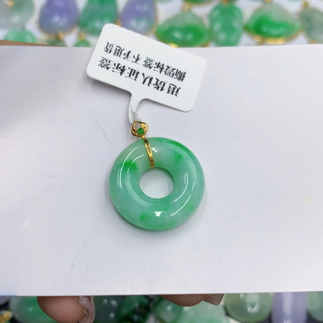 颈饰18K金镶嵌翡翠翡翠
