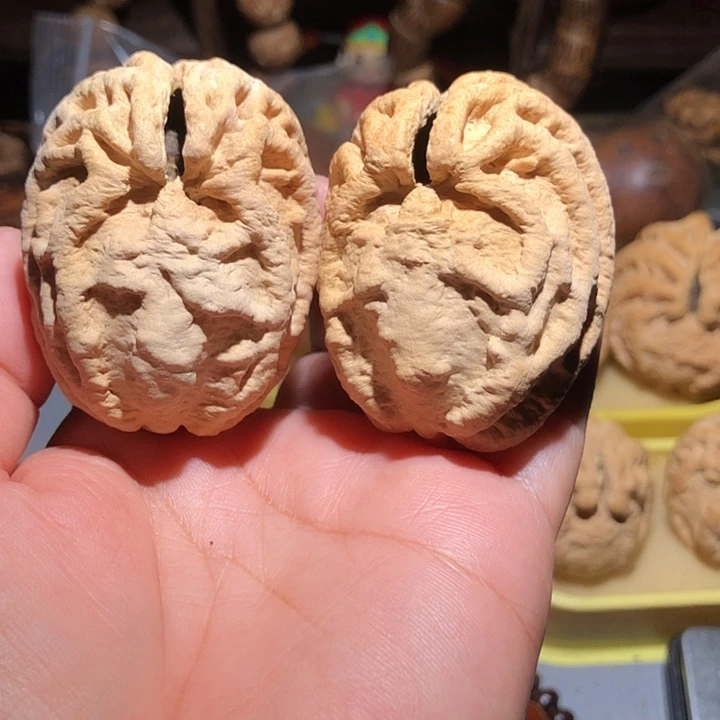 橄榄核吊坠乾坤鬼脸核桃