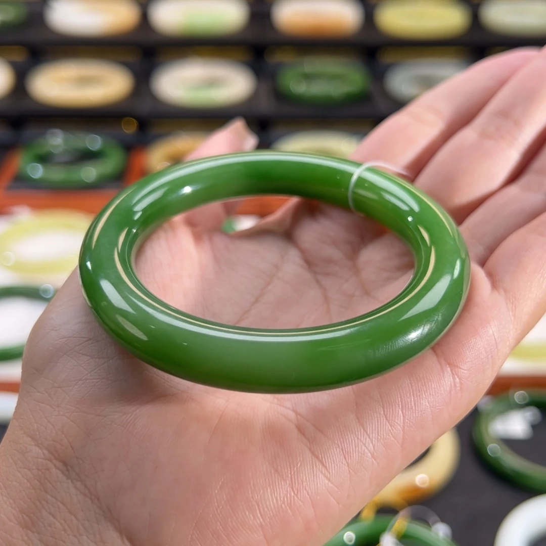 和田玉（碧玉）手镯未镶嵌