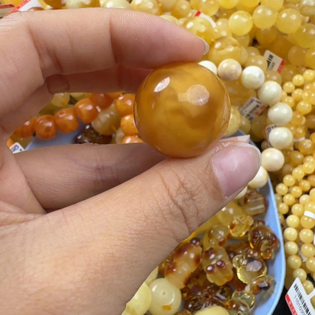 琥珀未镶嵌珠宝奇石