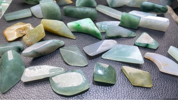 纯天然缅甸A货翡翠随行小料（一个，多样性发货）