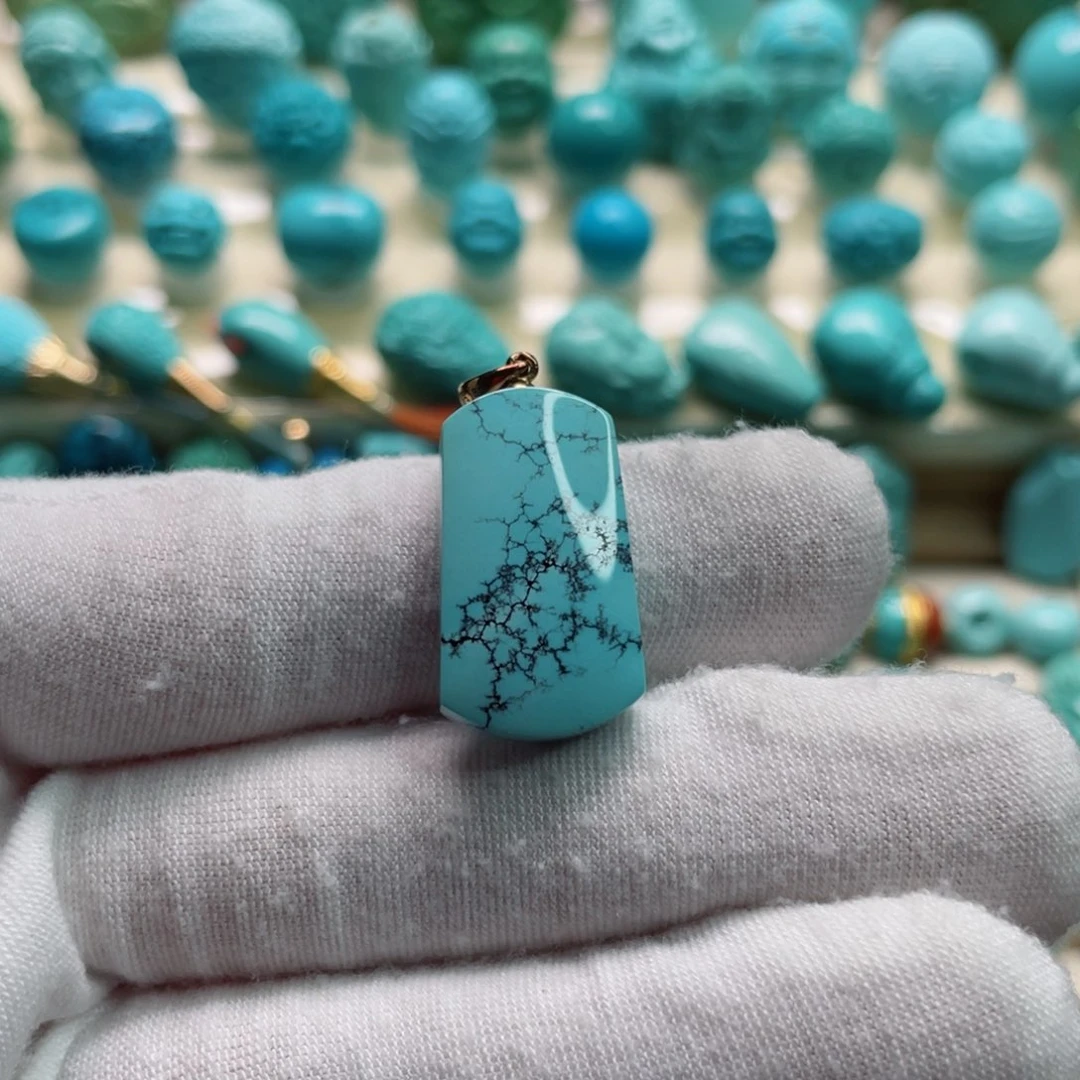 绿松石珠宝奇石18K金镶嵌