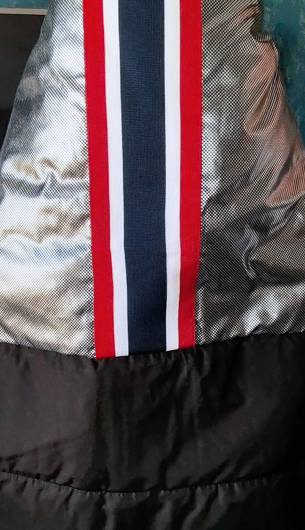 男款时尚休闲羽绒服