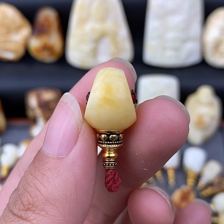 琥珀未镶嵌裸石12马蹄三通c591