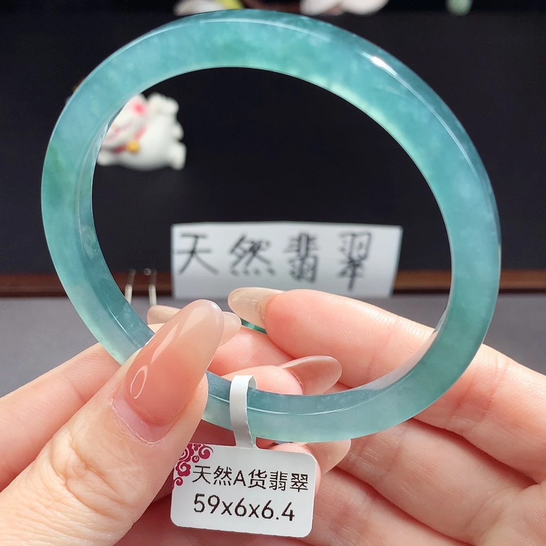 翡翠手镯（圆镯）未镶嵌