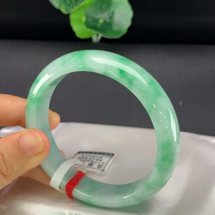 翡翠手镯未镶嵌正圈58