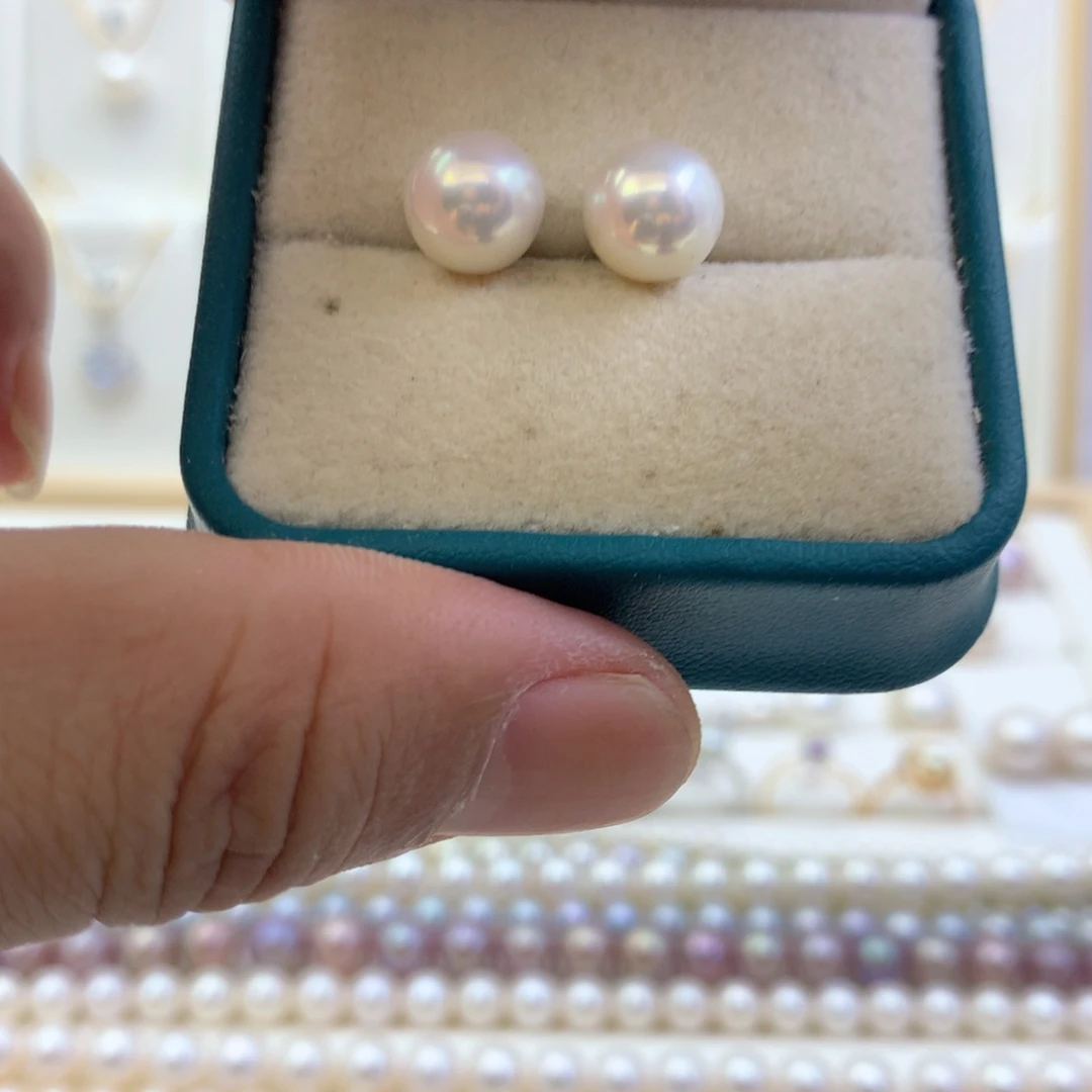 银S925镶嵌淡水珍珠耳钉
