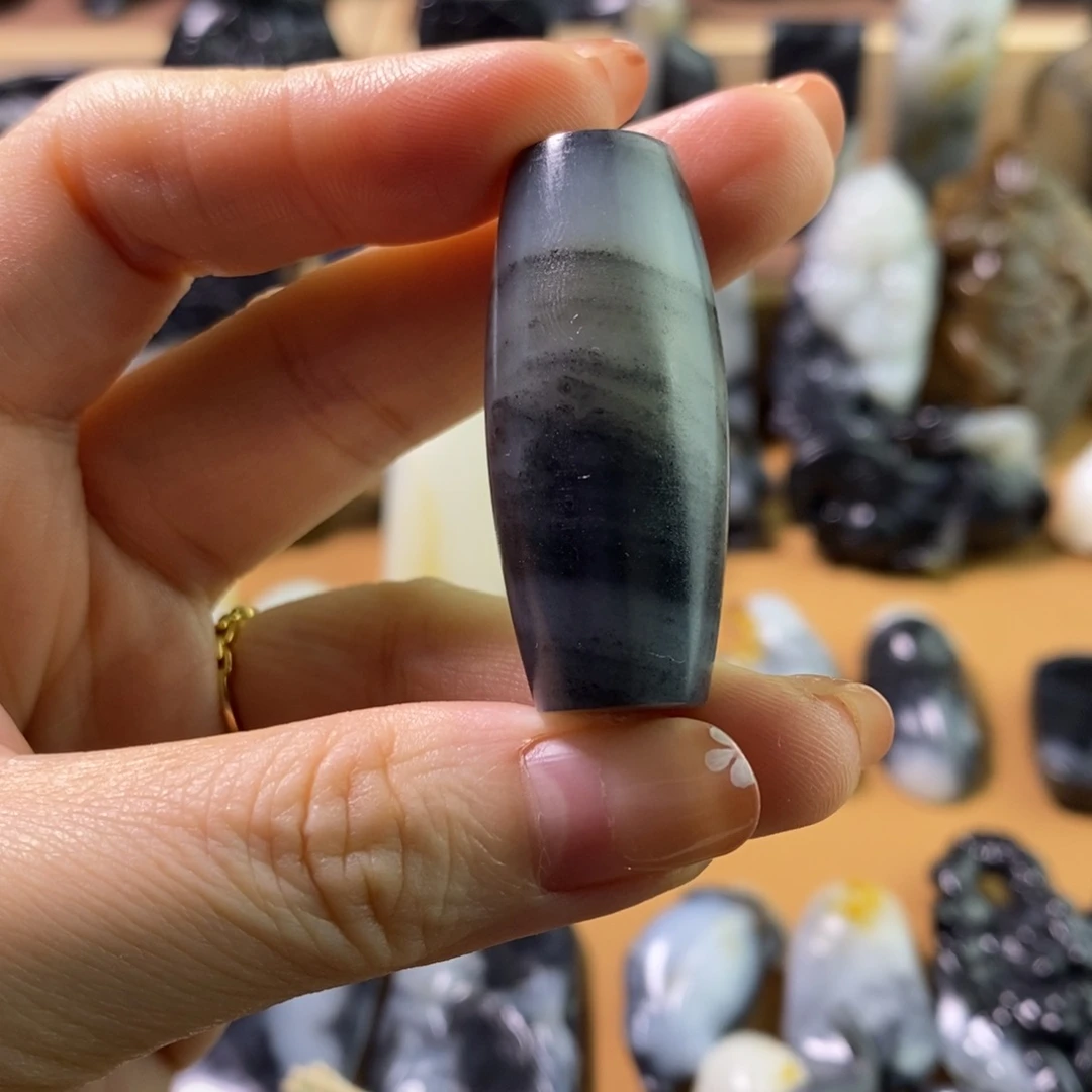 S***a和田玉未镶嵌挂件