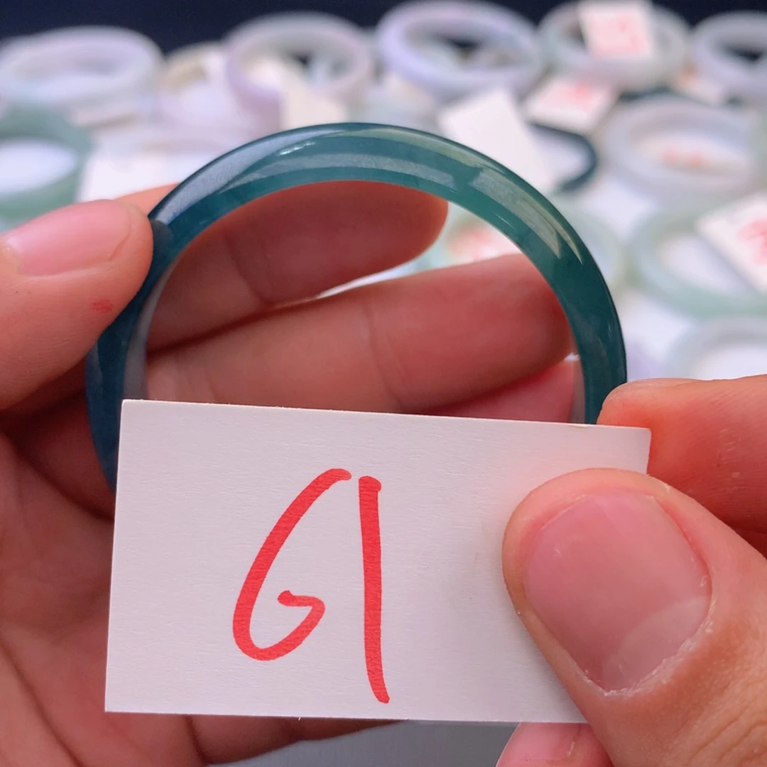 翡翠手镯未镶嵌125585555668596