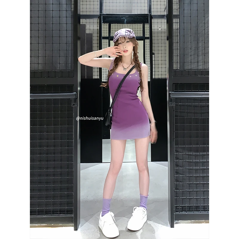 溺水三鱼【紫罗藤曼】辣妹小众渐变彩色金属风U领修身喷色连衣裙