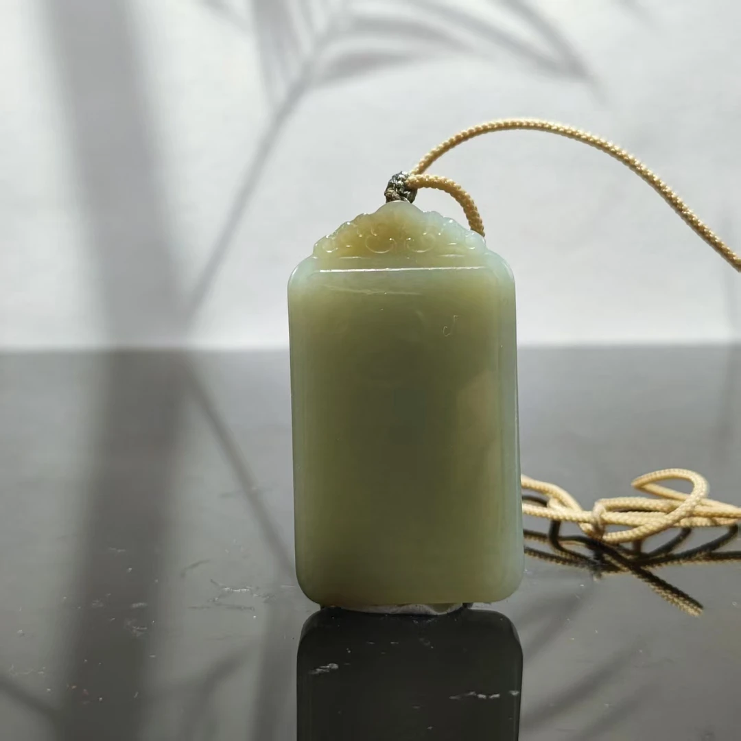 N和田玉无事牌吊坠0051