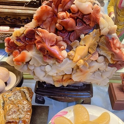 寿山石年年有余金玉满堂