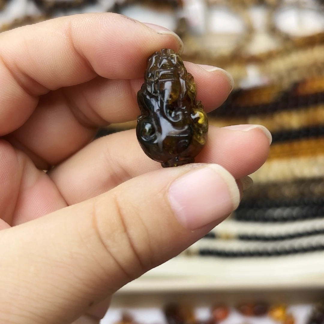 琥珀未镶嵌裸石大