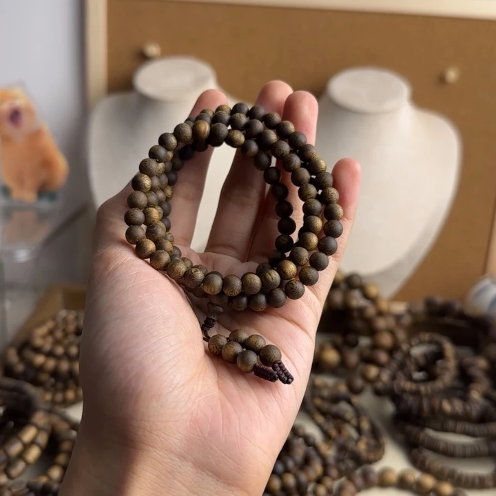 沉香碎屑沉香困****.奇楠沉香06圆珠多圈12g+