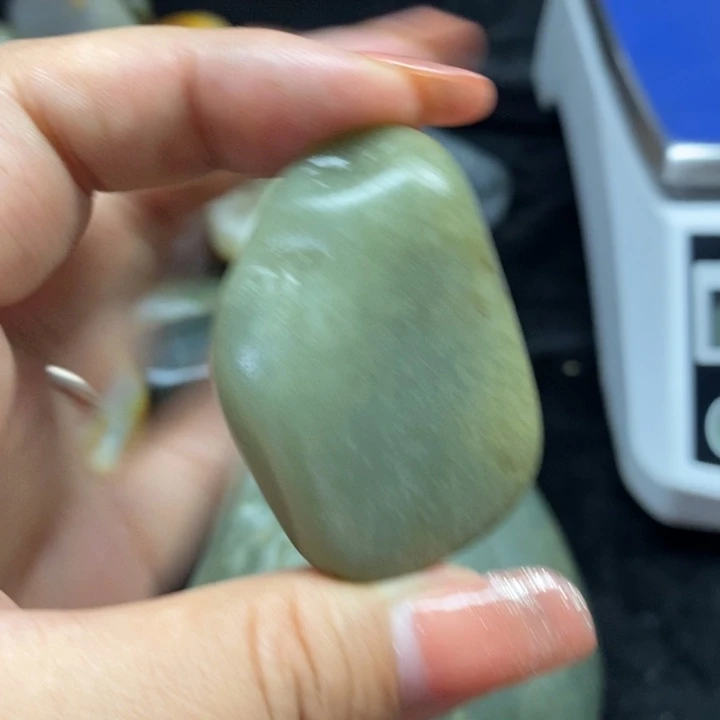 未镶嵌和田玉（糖玉）挂件