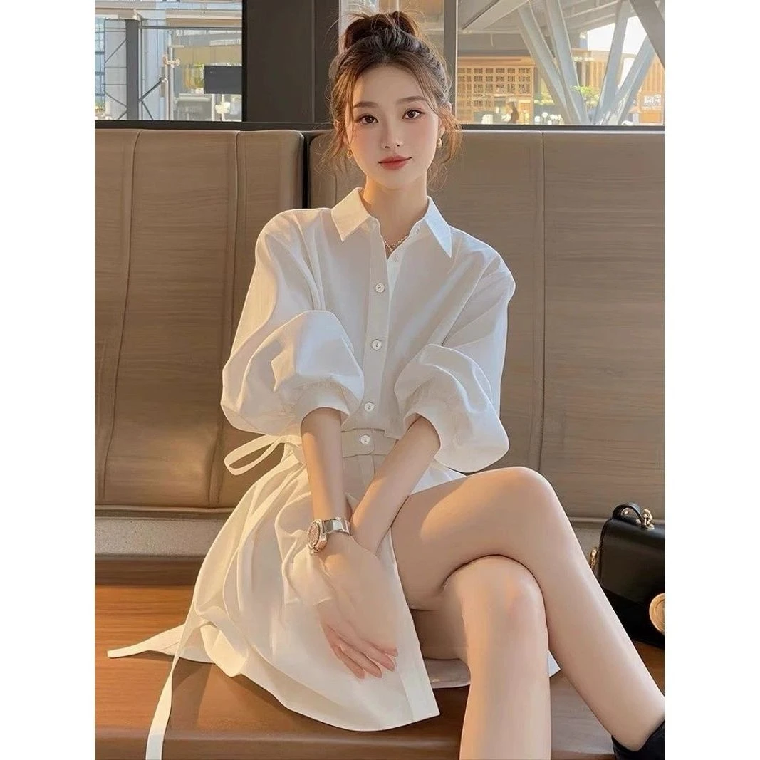2025新款女装御姐风时尚绝美翻领白色衬衫高级感收腰系连衣裙