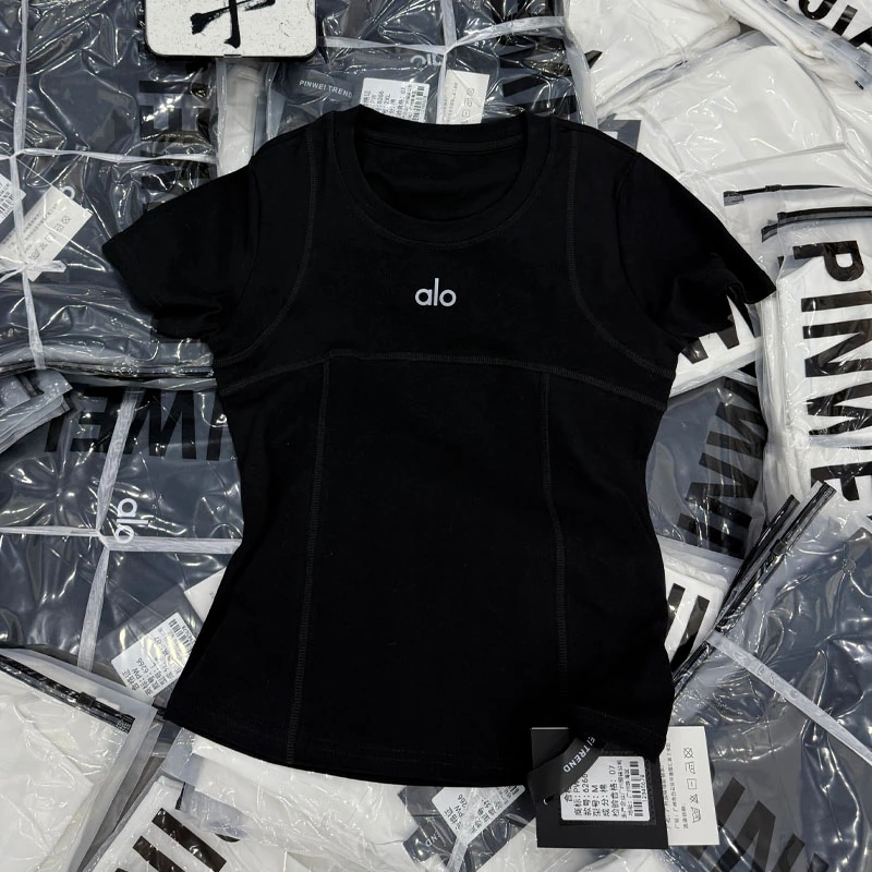 欧货2025新款夏季修身型明线装饰短袖休闲风T恤女百搭时尚设计师