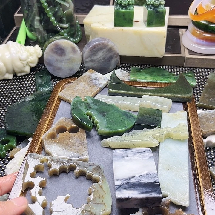 碧石珠宝奇石合金