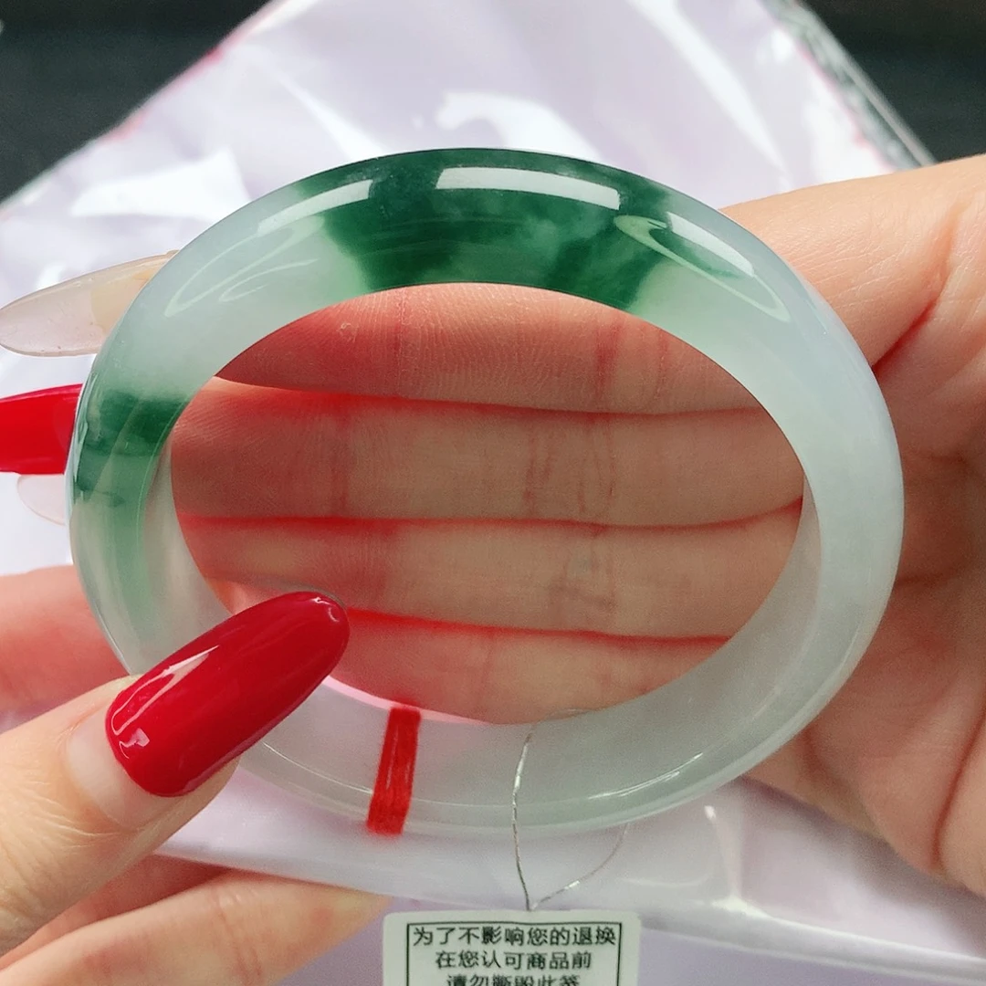 翡翠未镶嵌手镯57圈