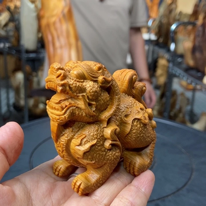 柏木（崖柏）手把件麒麟