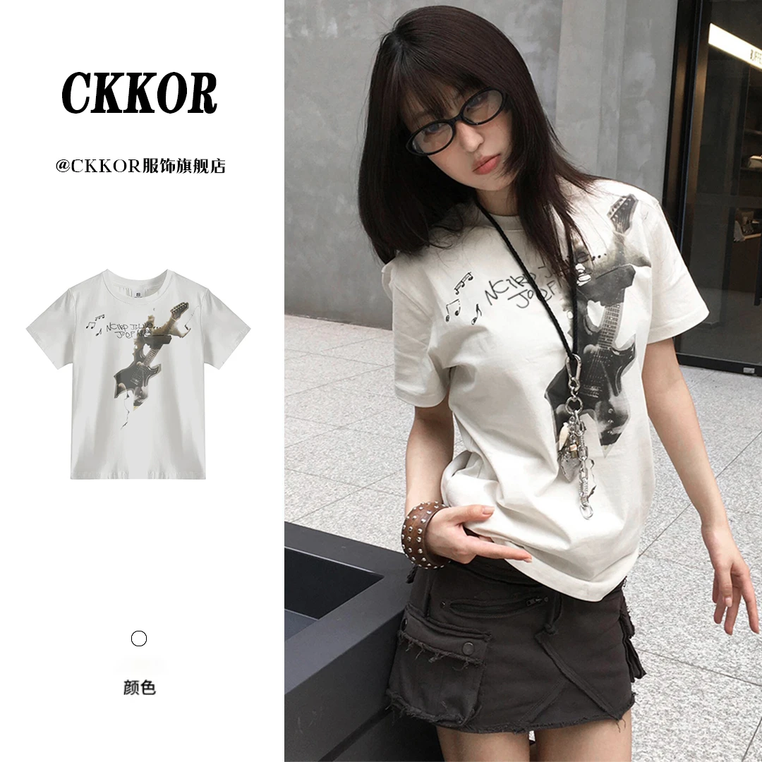 CKKOR夏季新款爆款圆领正肩短袖女t恤修身显瘦美式复古设计感上衣
