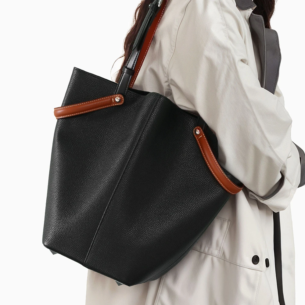 大容量头层牛皮水桶包2025新款真皮单肩包时尚通勤小众百搭托特包