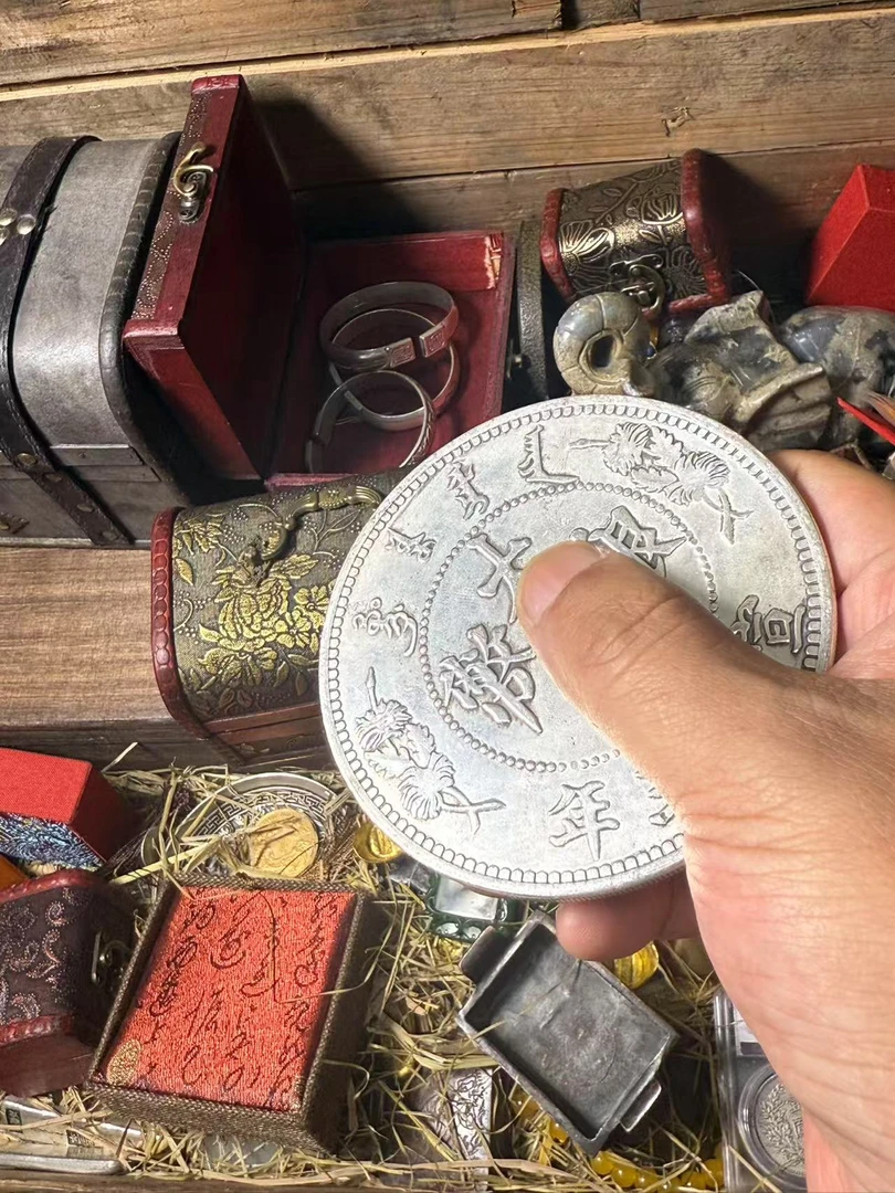 仿古宣统三年龙洋复古摆件Y