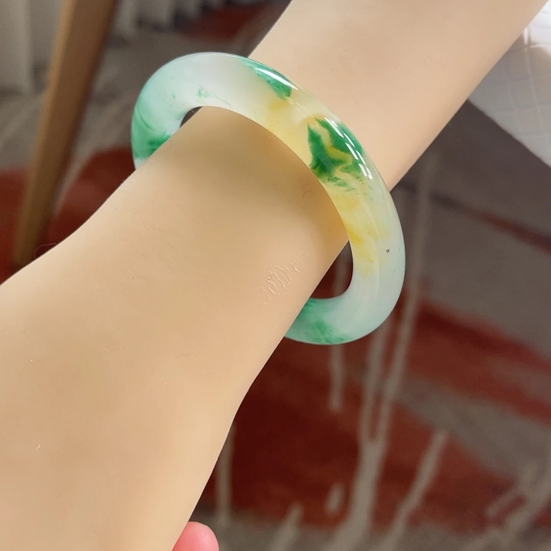 石英质玉未镶嵌手镯