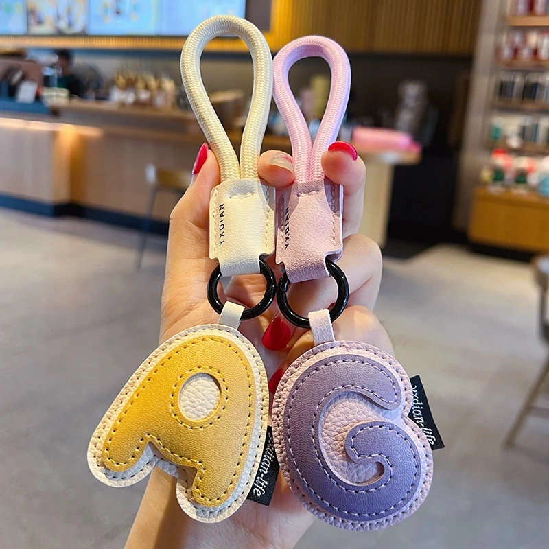 简约26英文字母钥匙扣精致幸运字母姓氏挂件可爱包挂饰精致小礼品