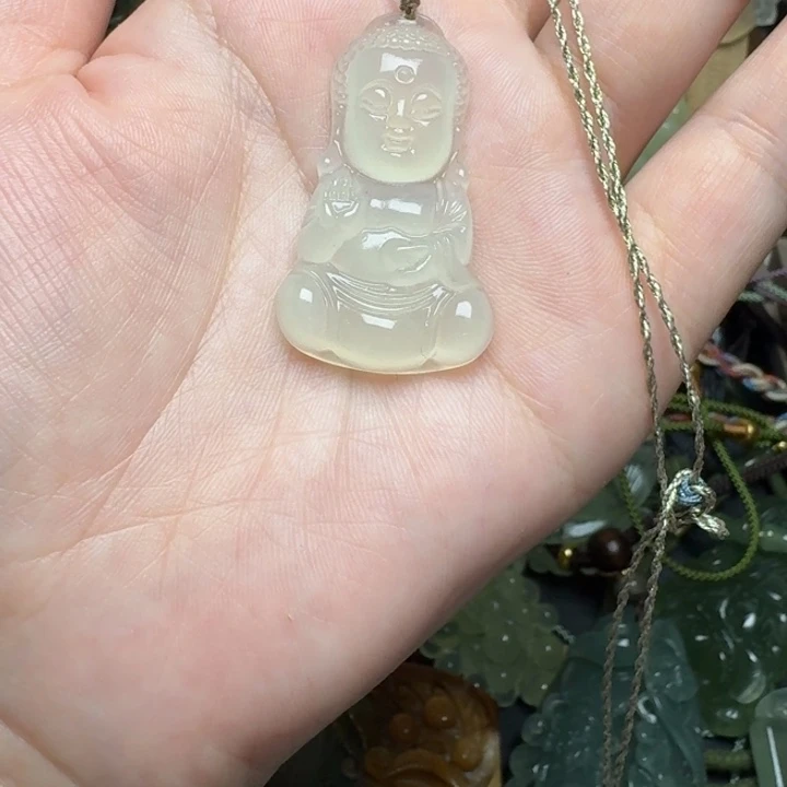 未镶嵌蛇纹石玉颈饰