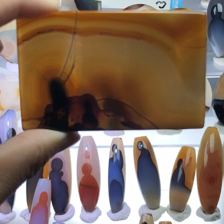 查罗石未镶嵌珠宝半成品100