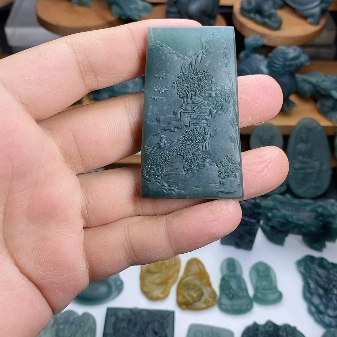 定制翡翠未镶嵌山水