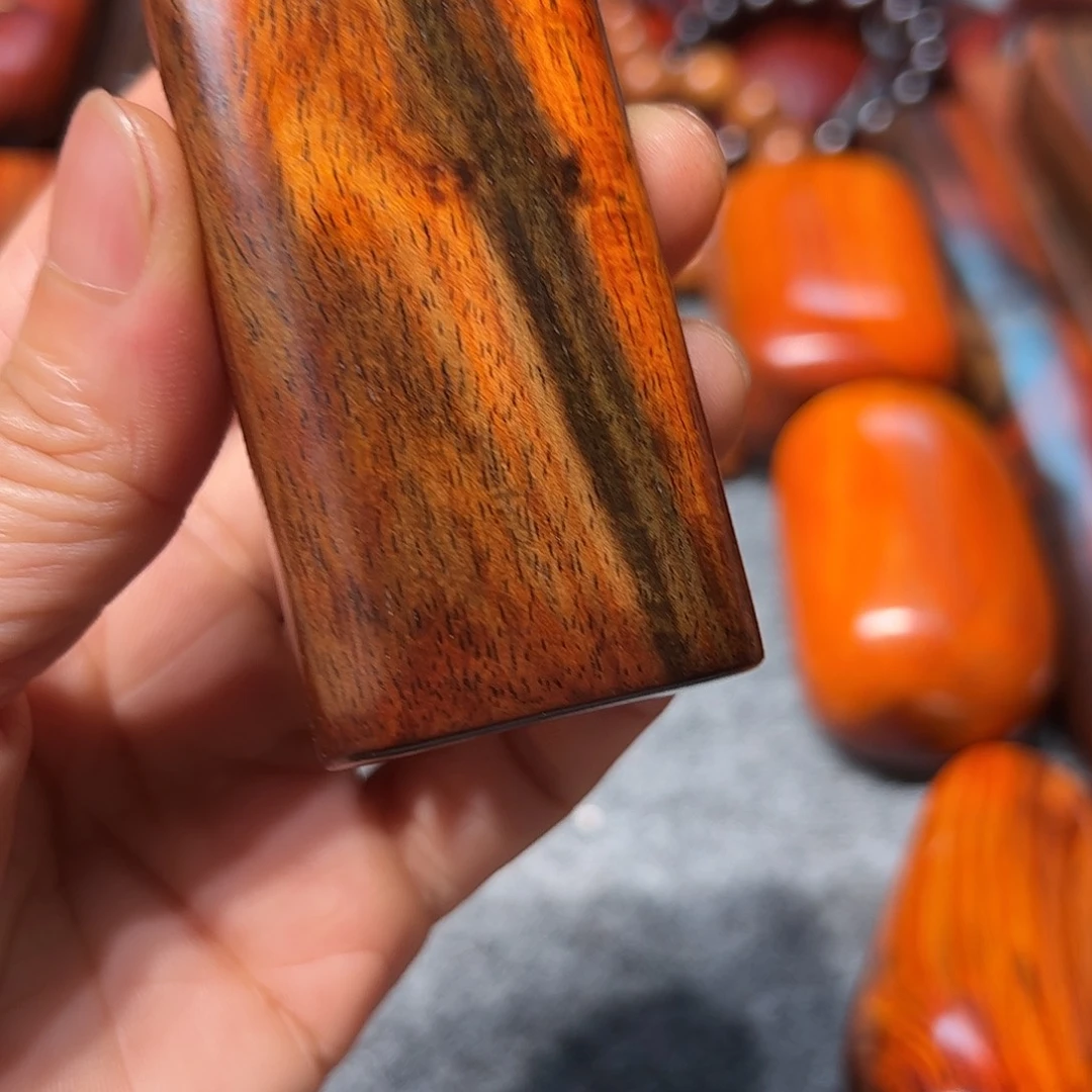 曹***建交趾黄檀（大红酸枝）