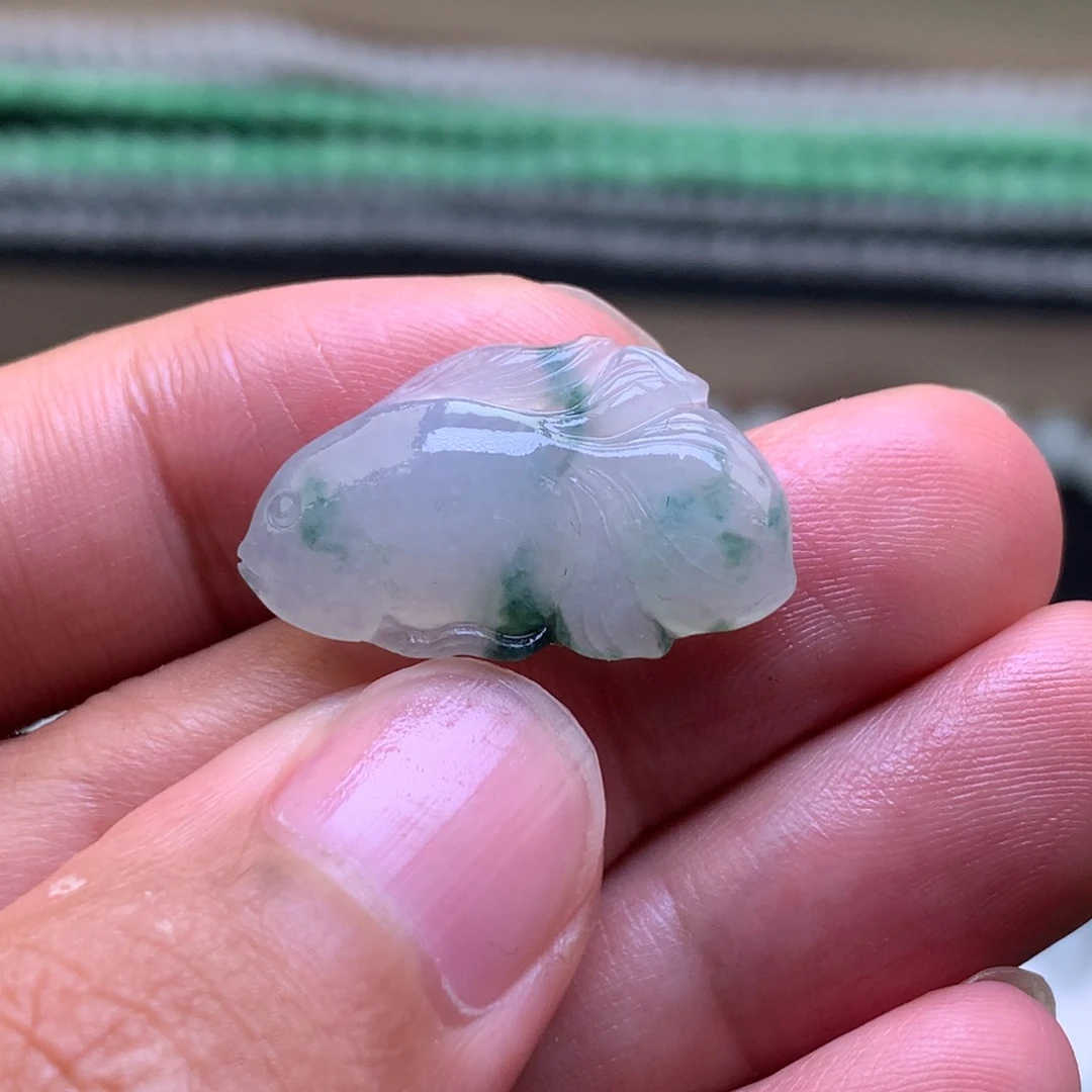 未镶嵌定制翡翠飘花锦鲤