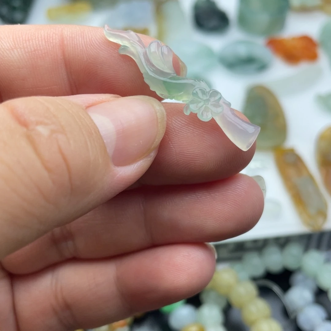 定制翡翠未镶嵌喜上眉梢