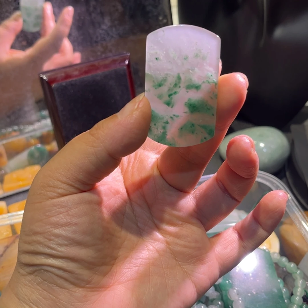 未镶嵌手链石英质玉（非洲翠）