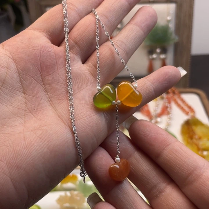 蛇纹石玉吊坠未镶嵌