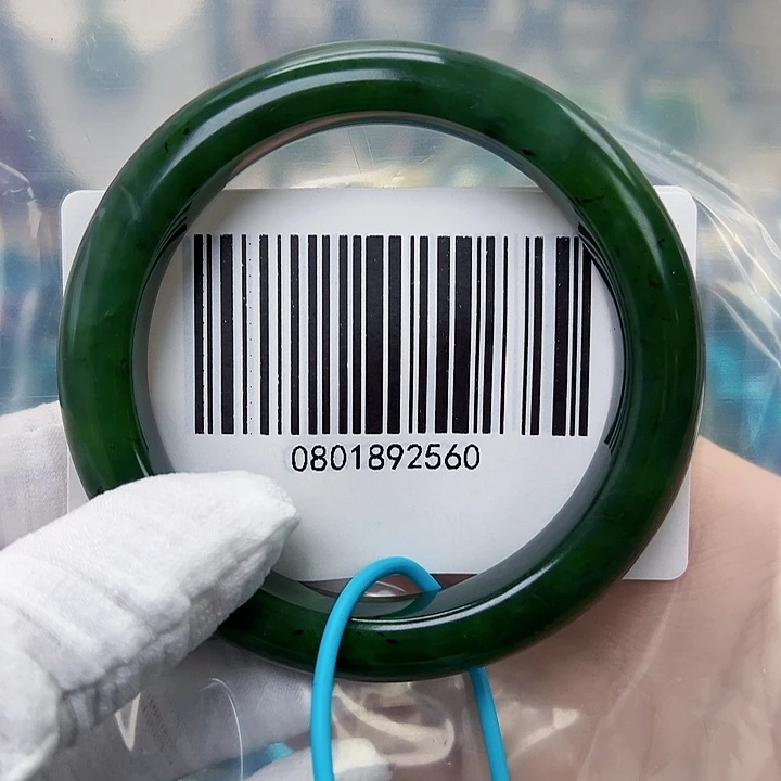 和田玉未镶嵌手镯包容58