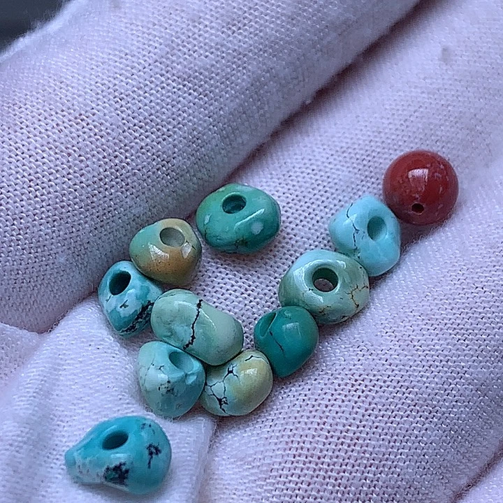 南红玛瑙未镶嵌珠宝奇石
