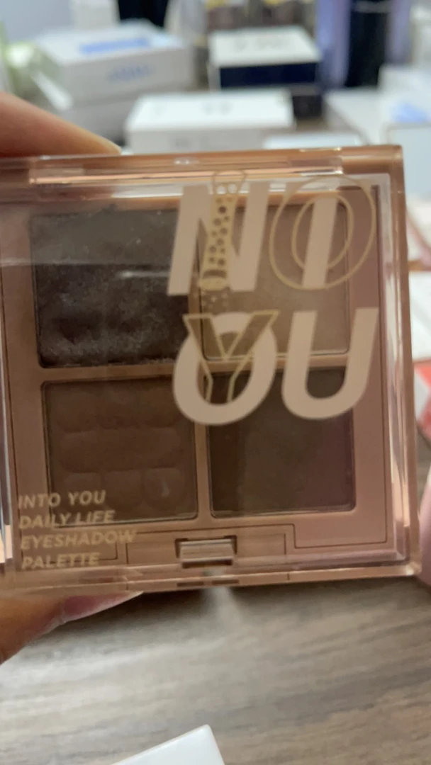 【小墨专属】into yu四事烟火眼影盘