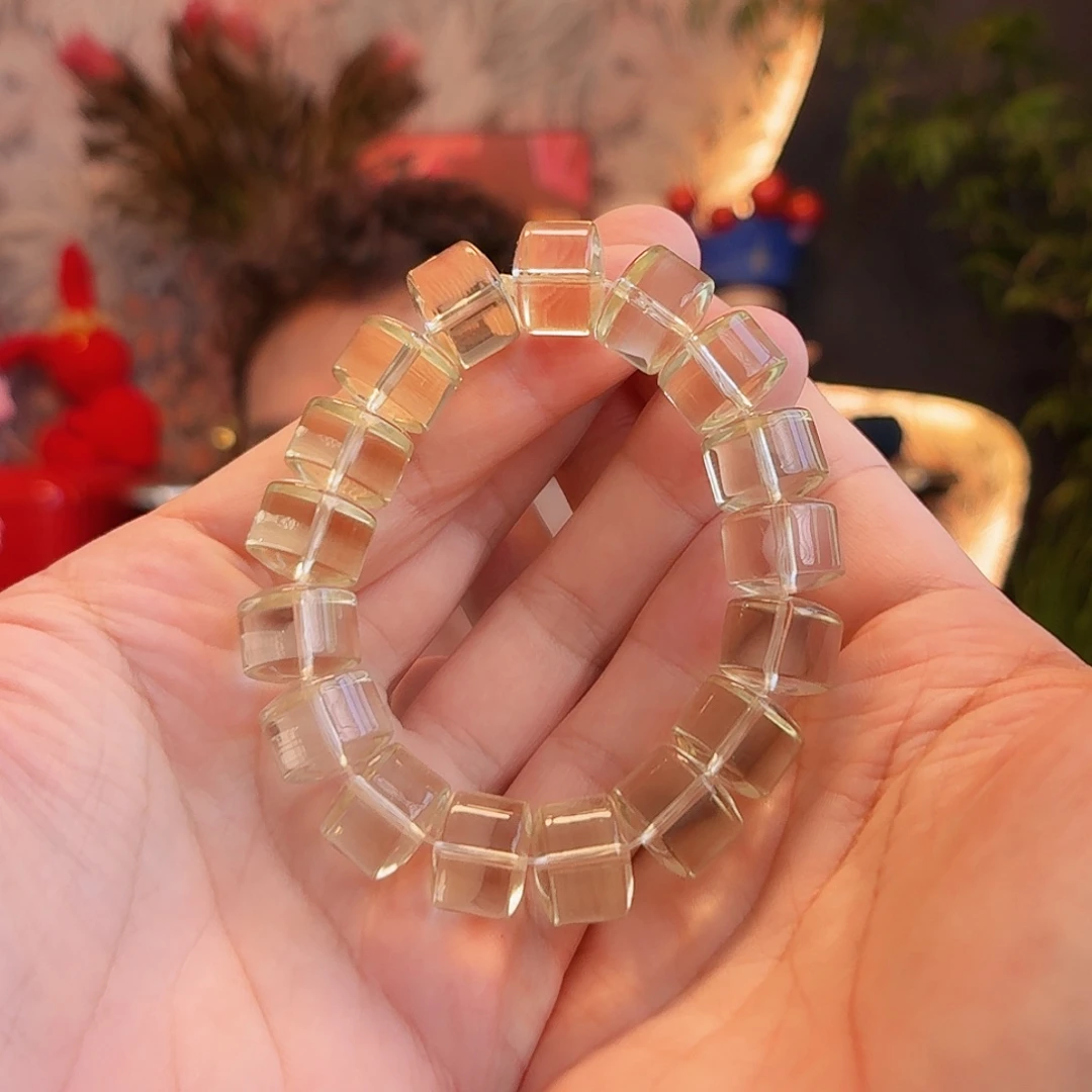 未镶嵌手串水晶?**?手串