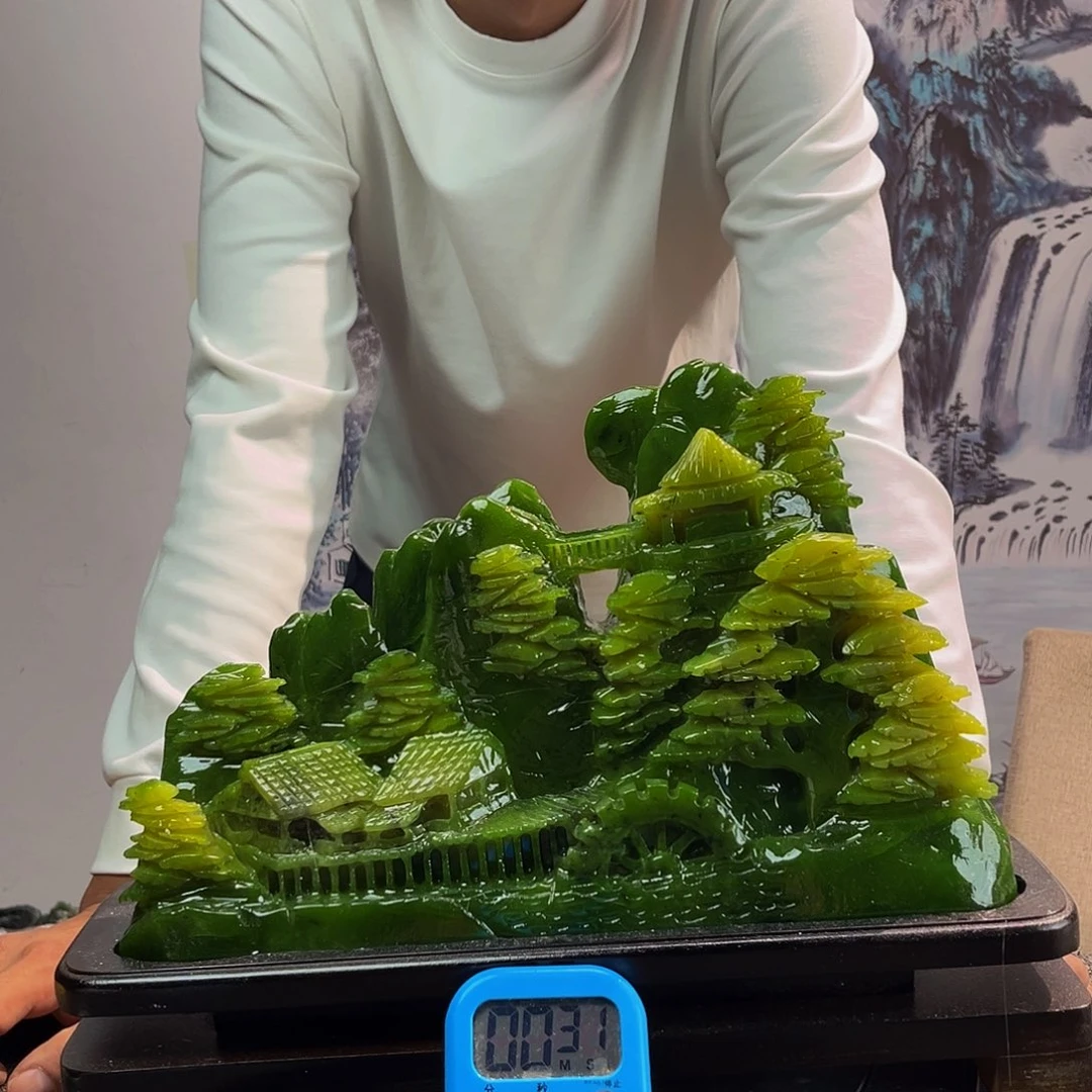 曹***姐玉玉摆件绿色带底座