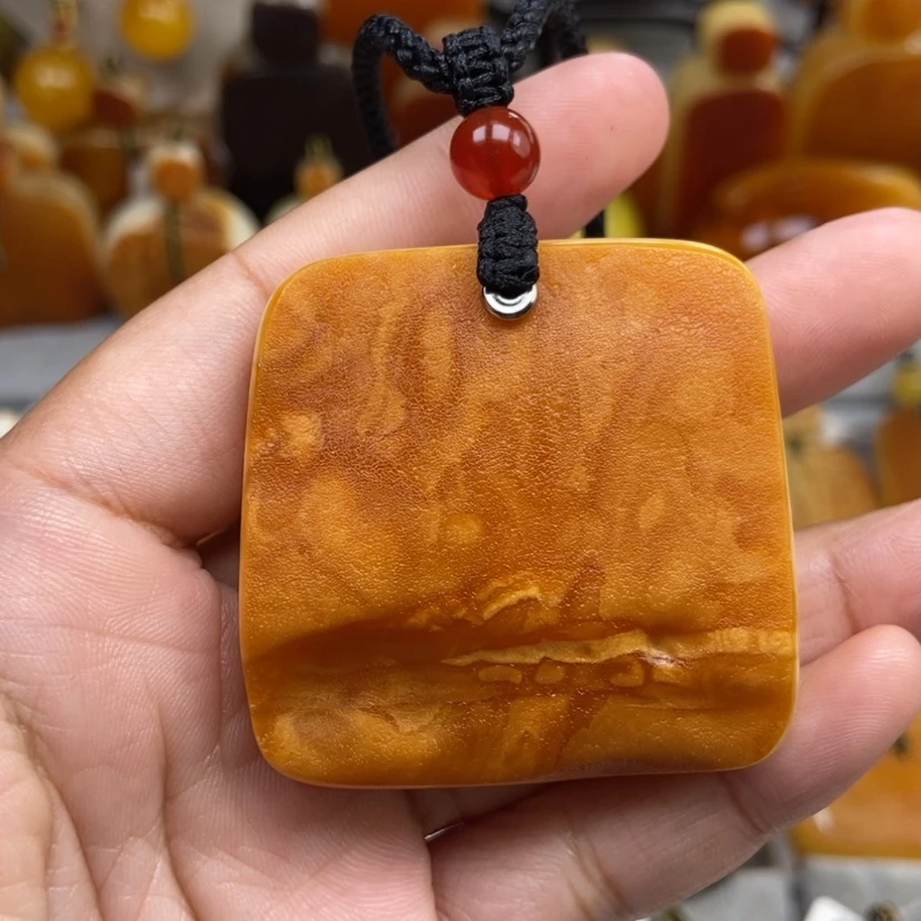 【闪购商品】琥珀颈饰未镶嵌