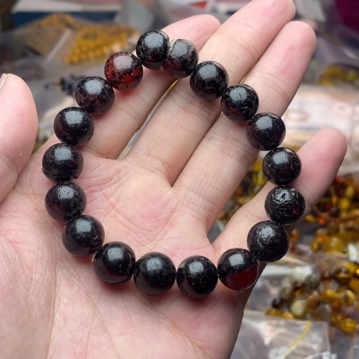 未镶嵌琥珀珠宝奇石