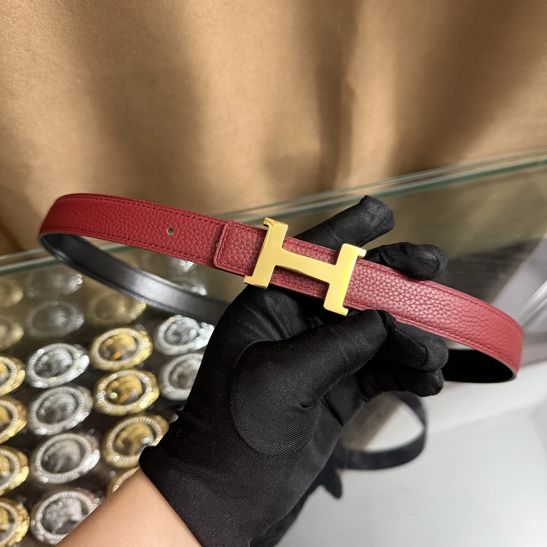 新款女士高档皮带休闲工字扣H扣牛皮腰带潮流时尚休闲百搭韩装饰