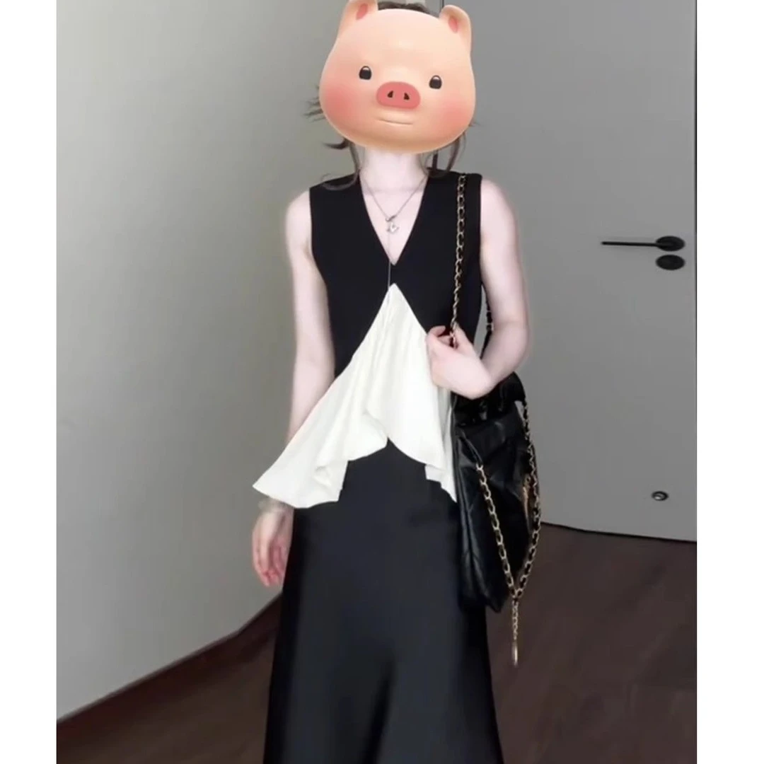 法式赫本风气质高级感设计感小众不撞款v领无袖上衣半裙两件套装