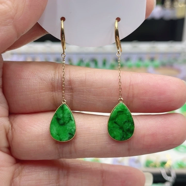 翡翠18K金镶嵌耳饰