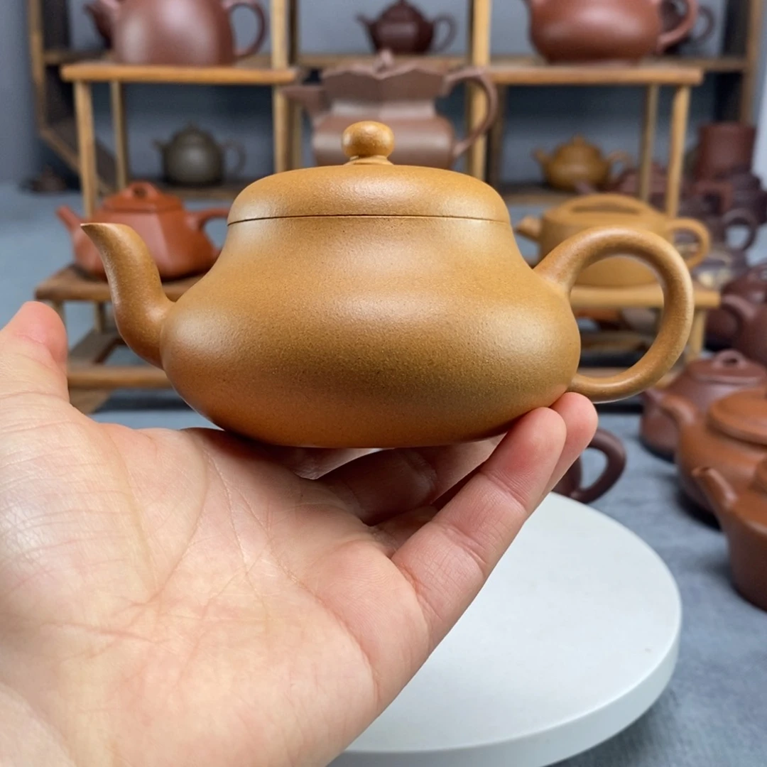 紫砂茶壶黄金段君德