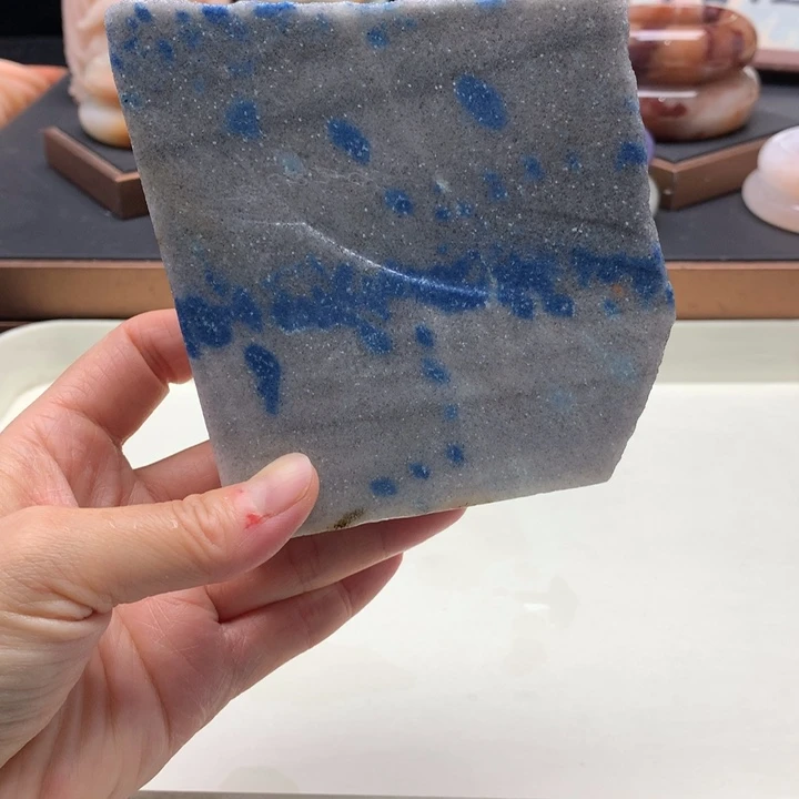 石英岩玉未镶嵌手镯