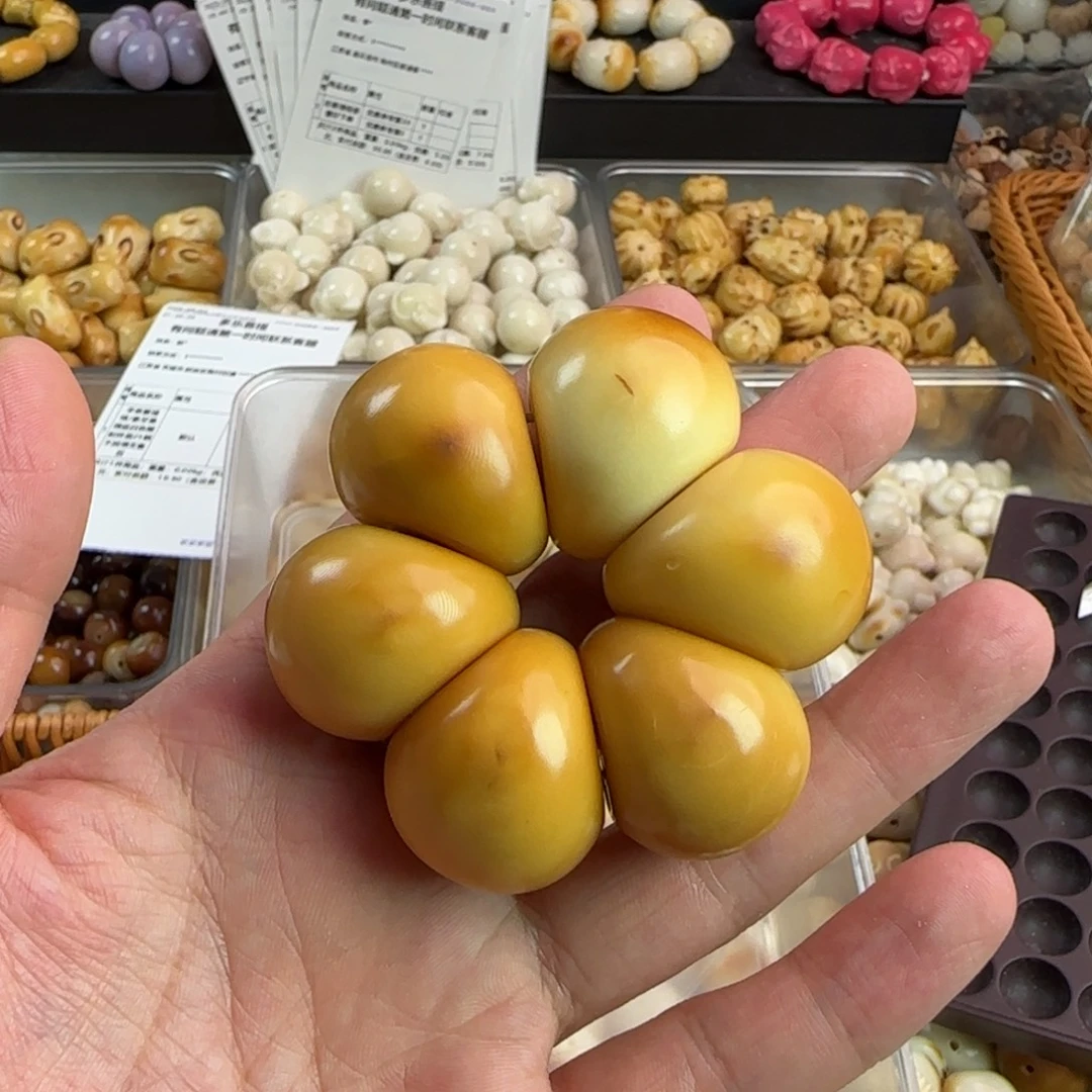 手串菩提根/象牙果微瑕疵卡30炭烤大蒜瓣手捻1个（表面微瑕）